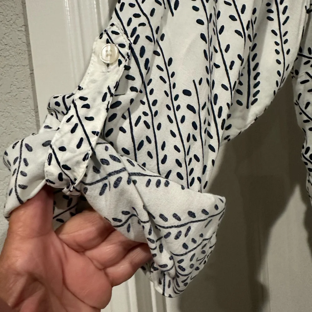 Talbots White and Blue Patterned Button-Up Shirt - Picture 4 of 4